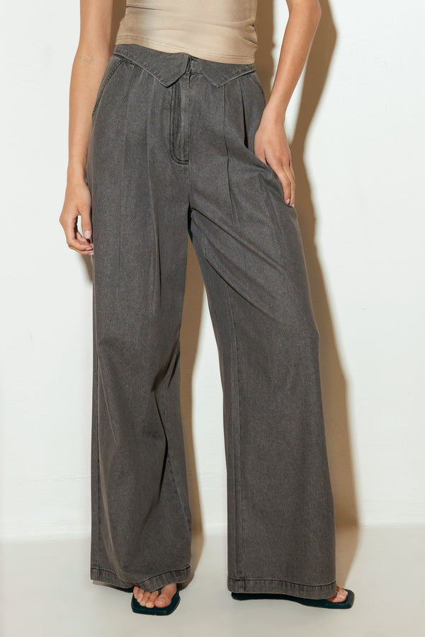 weekend-wanderer-denim-pants Flying Tomato-Sophia's StylePANTS-1